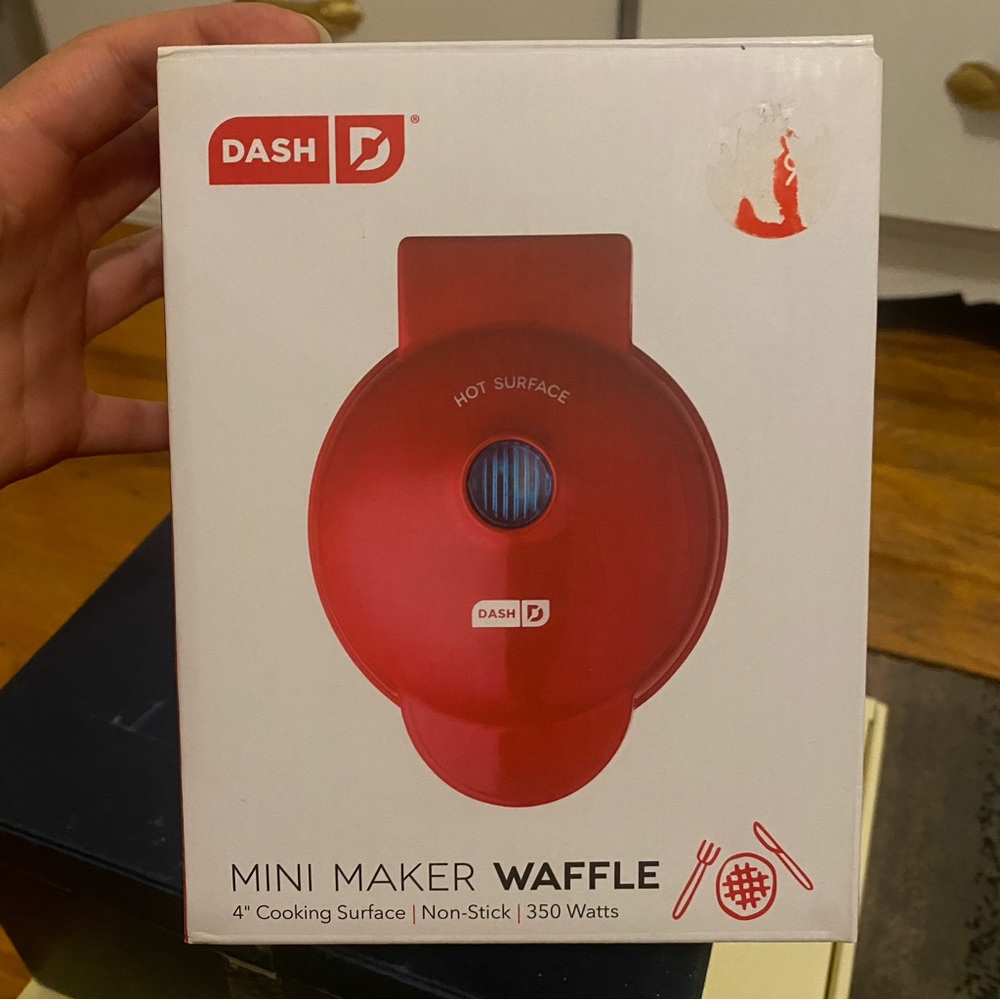 Dash Mini Maker Waffle maker